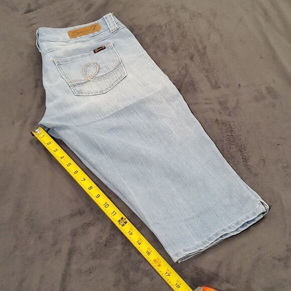 Light wash Seven bermuda shorts size 29 - Picture 8 of 8